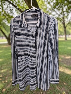 Chico's Blue & White Striped Mixed-Stripe Button-Up Blouse